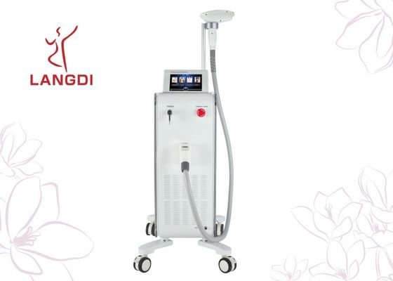 Macchina di depilazione del laser a diodi del salone di bellezza 810 nanometro per le signore
